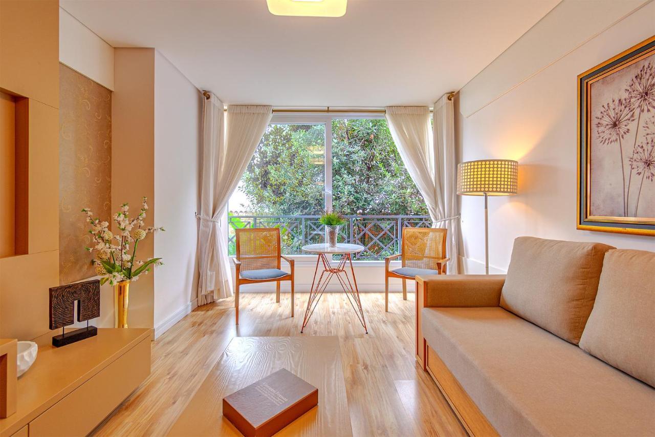 Rosa Apartamento Luxo No Centro Gramado Appartement Buitenkant foto